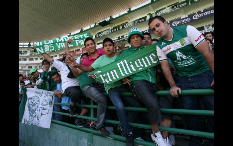 En el partido de ida los Panzas Verdes reciben al Deportes Iquique en el Nou Camp. MEXSPORT  /