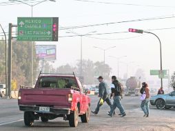 La falta de pavimentación y de arbolado urbano complica los problemas de contaminación en esta zona de la ciudad.  /