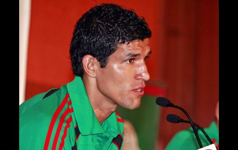 El defensa mexicano, de 31 años, llegó al club alemán en 2011 procedente del PSV Eindhoven, de Holanda. ARCHIVO  /