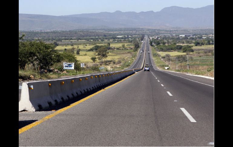 De los tres proyectos, uno contempla la amplicación de carreteras para el sistema de transporte masivo. ARCHIVO  /