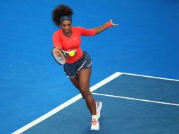 A trabajar. Serena Williams realiza una devolución durante su partido ante Varvara Lepchenko. XINHUA  /