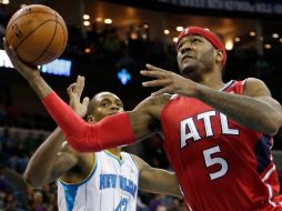 Josh Smith anotó 10 de sus 23 puntos en el tercer cuarto. AP  /