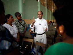 Alejandro Solalinde, responsable del albergue Hermanos en el Camino,  propondrá establecer una ruta forense. ARCHIVO  /