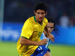 Alexandre Pato regresa al futbol brasileño luego de su paso por Europa. MEXSPORT  /