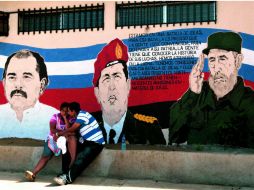 Chávez vive como un ícono en Caracas. Se le asocia con figuras antiimperialistas como Daniel Ortega y Fidel Castro. REUTERS  /