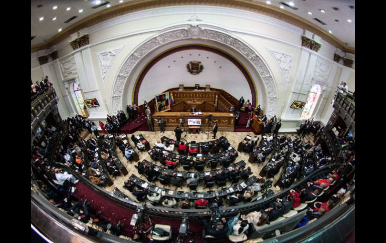 Si Chávez no puede asumir el poder sería sustituido por el presidente de la asamblea. EFE /