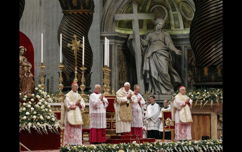 En la homilía, el pontífice se calificó a los Reyes Magos como ''hombres de corazón inquieto''. XINHUA /