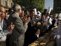 El primer edil de Guadalajara partió primero que todos y curiosamente le tocó el ''monito''. EL INFORMADOR /