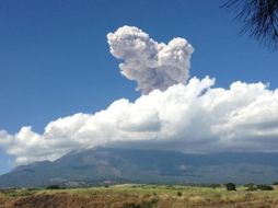 La explosión causó sorpresa entre los habitantes de Tonila y San Marcos, del estado de Jalisco. Foto tomada de Twitter @gobiernocolima  /