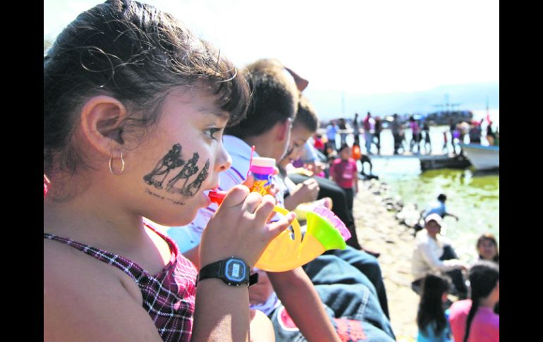 Gran afluencia. Cálculos de autoridades estiman en 300 mil el número de peregrinos por las celebraciones de ayer. EL INFORMADOR /