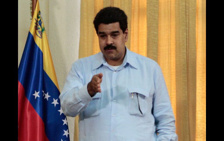 Nicolás Maduro trasmitió a los alumnos el mensaje de saludo del líder de la Revolución Bolivariana. ARCHIVO /