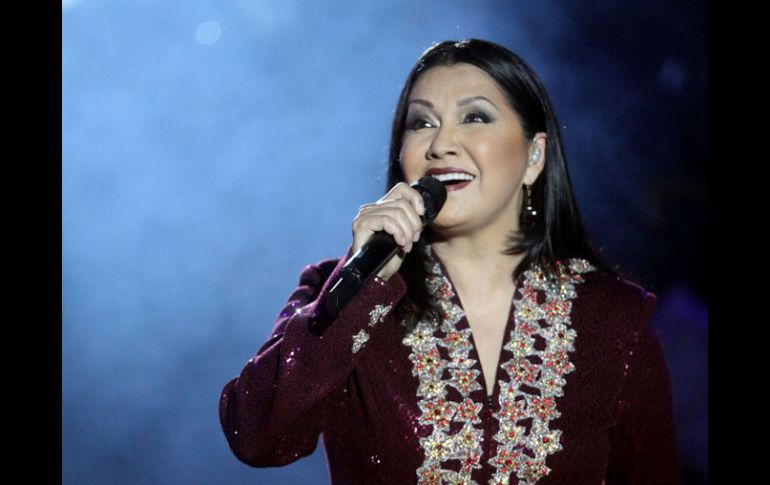 El nuevo disco de Ana Gabriel se realizó en base a un concierto que la cantante hizo en República Dominicana. ARCHIVO /