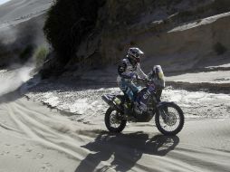 David Casteu (Yamaha) ganó hoy la etapa disputada entre las ciudades de Arequipa (Perú) y Arica (Chile). EFE /