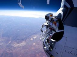 Imagen del salto de Baumgartner realizado el 14 de octubre del 2012.  /