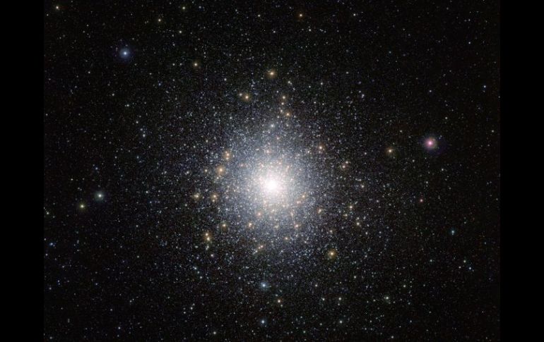 El cúmulo es el segundo de mayor masa en nuestra galaxia, tras Omega Centauri. AFP /