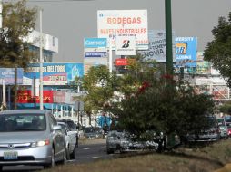 Los municipios de la ZMG buscan promover una ciudad libre de contaminación visual. ARCHIVO /