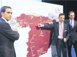 Por la península. Contador, ''Purito'' Rodríguez y Valverde marcan la ruta. AFP /