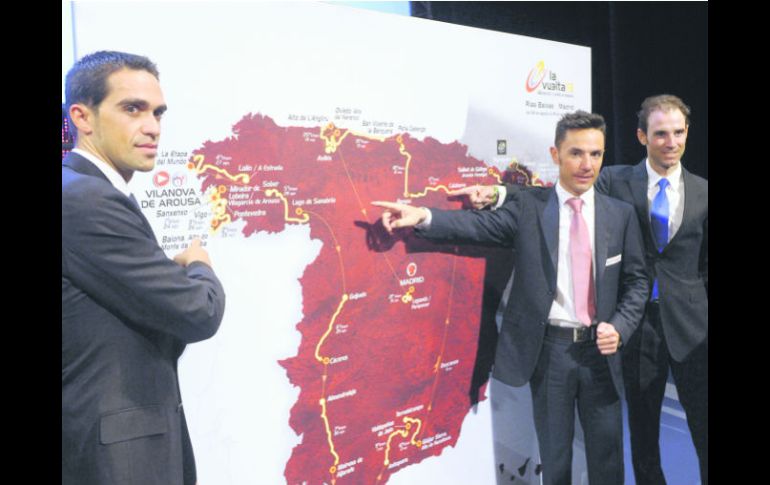 Por la península. Contador, ''Purito'' Rodríguez y Valverde marcan la ruta. AFP /