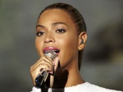 La cantante Beyoncé y Jay-Z le organizaron una fiesta de cumpleaños en Nueva York a la pequeña Blue Ivy Carter. ARCHIVO /