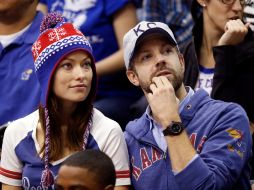 La pareja fue captada durante un encuentro de baloncesto en la universidad de Kansas. AP /