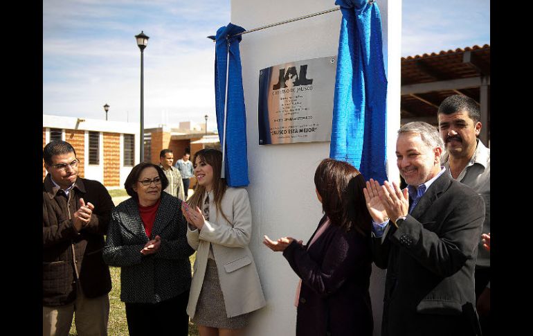 Emilio González asistió a la inauguración del centro “Supera”, en el municipio de Atotonilco.  /