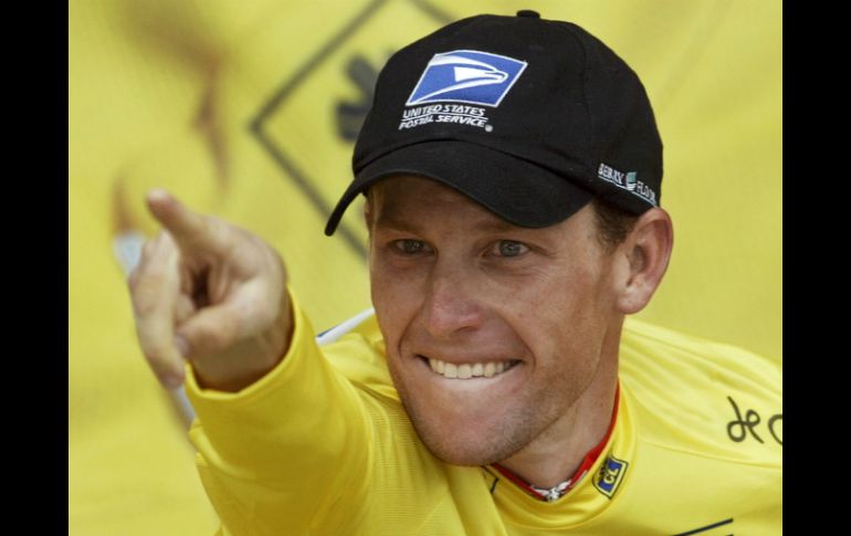 Según informaciones extraoficiales, Lance Armstrong anunció su dopaje en una entrevista con Oprah Winfrey. AFP /