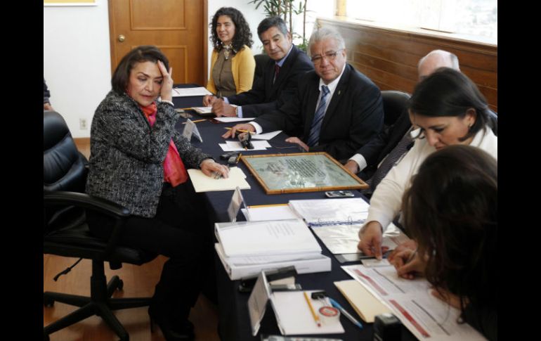 Ruth Padilla durante la entrega de documentos para contender por la rectoría de la UdeG, el pasado 14 de enero.  /