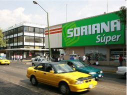 Soriana abrió el año pasado 52 tiendas para sumar en total alrededor de 609 unidades comerciales en cinco diferentes formatos. ARCHIVO /