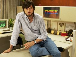 La cinta basada en la vida de Jobs, que interpreta Kutcher, será parte de Sundance. AP /