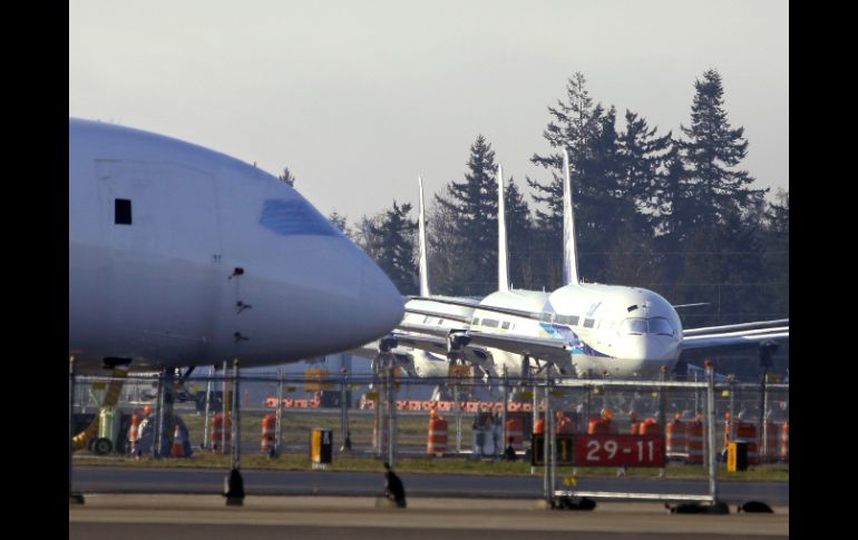 Aviones del modelo 787 permanecen en tierra en EU luego de varias fallas registradas en el modelo. ARCHIVO /