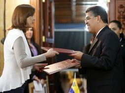 Los cancilleres Elías Jaua y María Ángela Holguín se reunieron para afianzar las relaciones en frontera común. REUTERS /