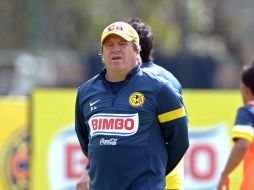 Miguel Herrera sólo tuvo palabras de elogio para su mentor y amigo Ricardo La Volpe. MEXSPORT /