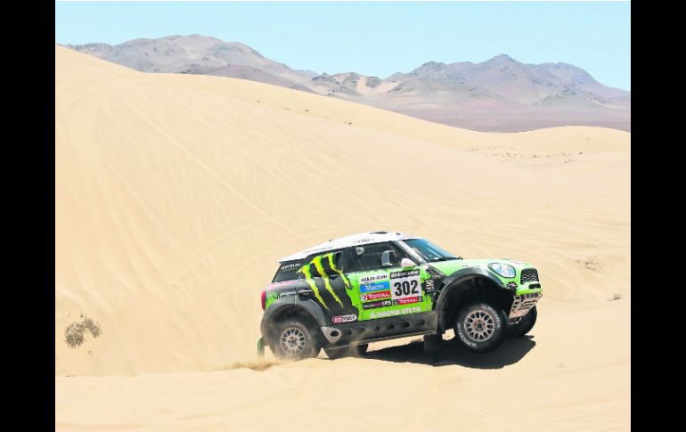 Indomable. El francés Stéphane Peterhansel ha sido amo y señor del Rally en la categoría de coches. REUTERS /