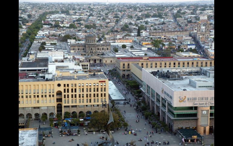 Miguel Magaña asegura que la redensificación del centro tapatío debe estar sustentada en estudios sólidos de impacto ambiental. ARCHIVO /