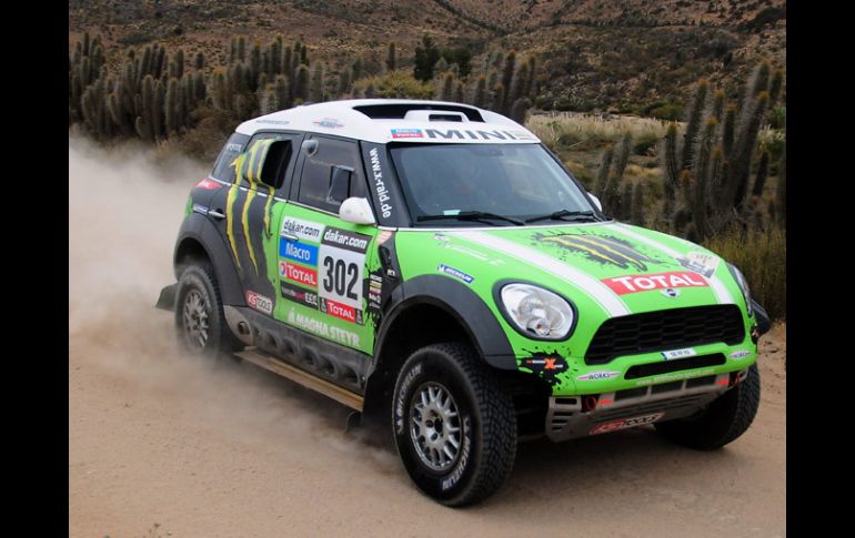 Peterhansel logra una merecida victoria en el Rally Dakar. EFE /