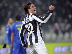 Alessandro Matri festeja uno de los goles de la 'Vecchia Signoria' en el partido. REUTERS /