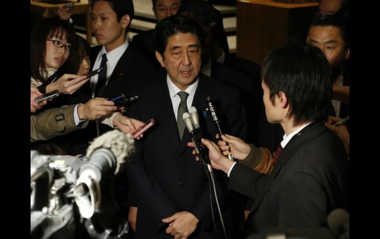 La noche del sábado Shinzo Abe manifestó que había recibido una información grave. REUTERS /