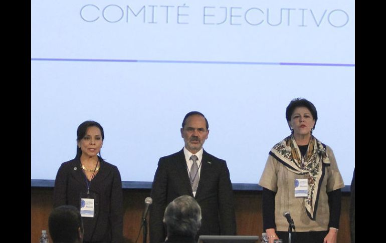 Josefina Vázque Mota, Gustavo Emilio Madero y Cecilia Mercado durante la sesión ordinaria del Consejo Nacional del PAN. NTX /