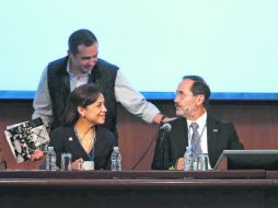 Ernesto Cordero, Josefina Vázquez Mota y el líder nacional del PAN, Gustavo Madero, durante el Consejo Nacional. SUN /