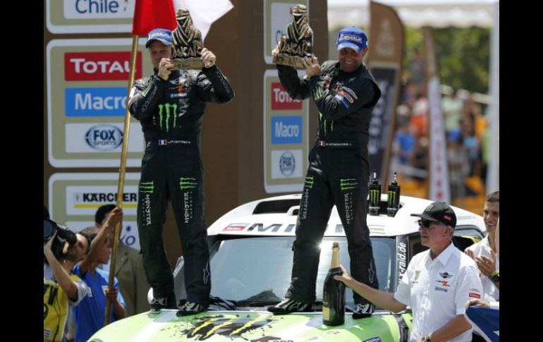 Una gran fiesta en las calles chilenas tras la premiación del Rally Dakar.  /