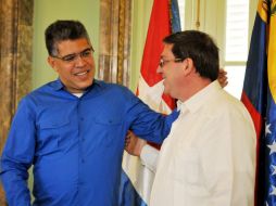 El canciller venezolano Elías Jaua (i), y su homólogo cubano Bruno Rodríguez Parrilla. EFE /