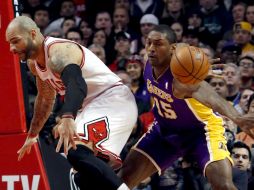 Lakers mantiene la marca perdedora en la temporada. AP /