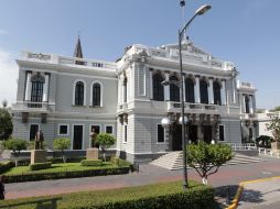 Las sesiones del Consejo General Universitario se seguirán realizando en el recinto aseguro el rector de la UdeG, Marco Antonio Cortés. ARCHIVO /