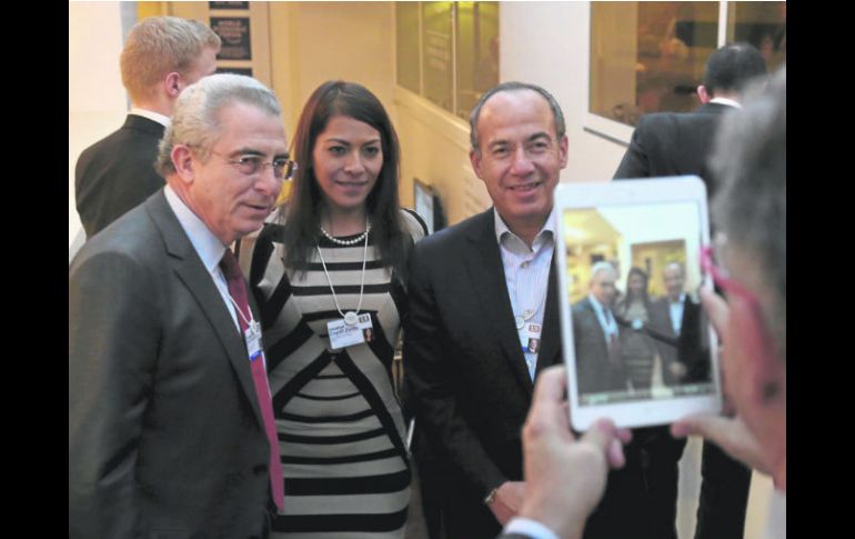 Ernesto Zedillo y Felipe Calderón en Davos. NTX /