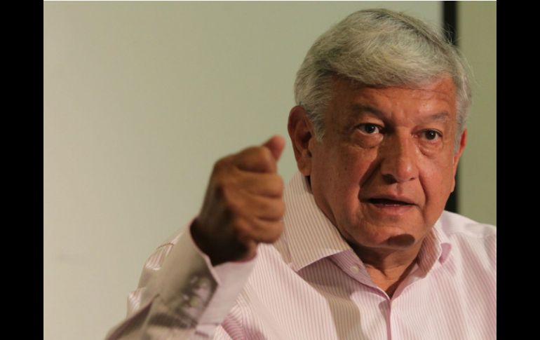 López Obrador podría cancelar su recorrido para estar pendiente de un posible intento del aumento en el IVA. ARCHIVO /