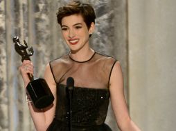 Anne Hathaway ganó como mejor actriz de reparto por ''Los Miserables''. AFP /