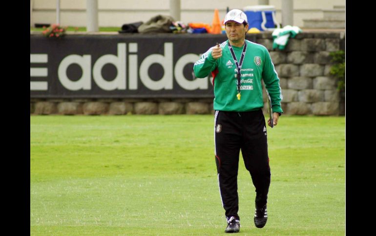 El técnico, José Manuel de la Torre debutará en el año ante Dinamarca. MEXSPORT /