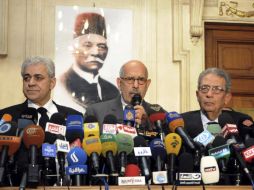 Los líderes del Frente de Salvación Nacional durante la rueda de prensa. EFE /