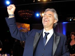 En el disco, Bocelli canta en seis idiomas. ARCHIVO /