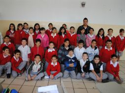 Los alumnos de 5°A de la escuela Abel Salgado Velasco ilustraron como convivimos con los tres estados de la materia.  /